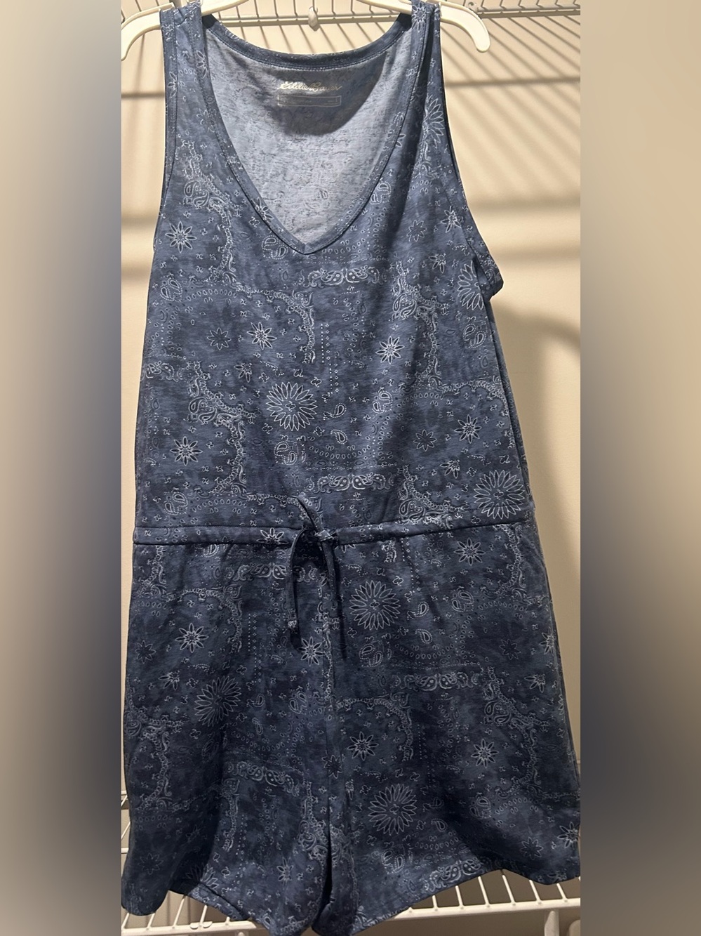 Eddie Bauer Women's Cotton Heathered Blue Romper 5” inseam shorts L